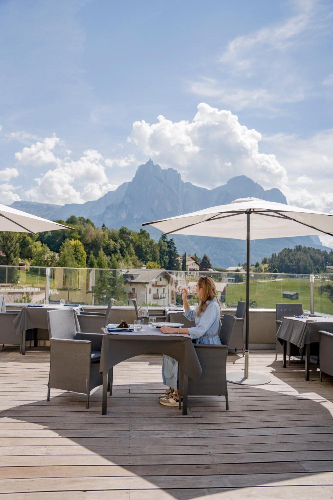 Hotel Alpenflora Castelrotto Dış mekan fotoğraf